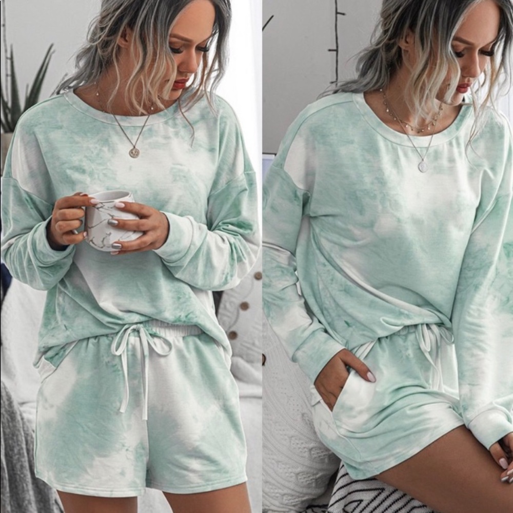 🎉Host pick🎉💙Blue tie dye lounge set 💙